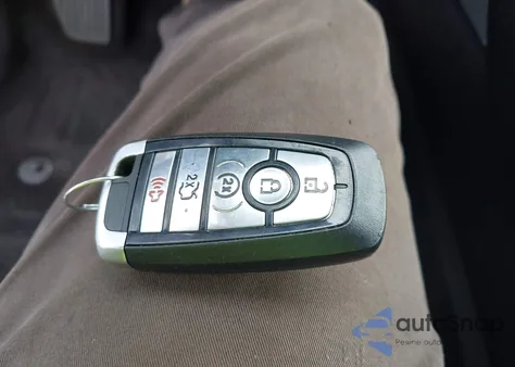 2019 Ford Fusion Titanium z USA, uszkodzony, nr VIN 3FA6P0D98KR225791